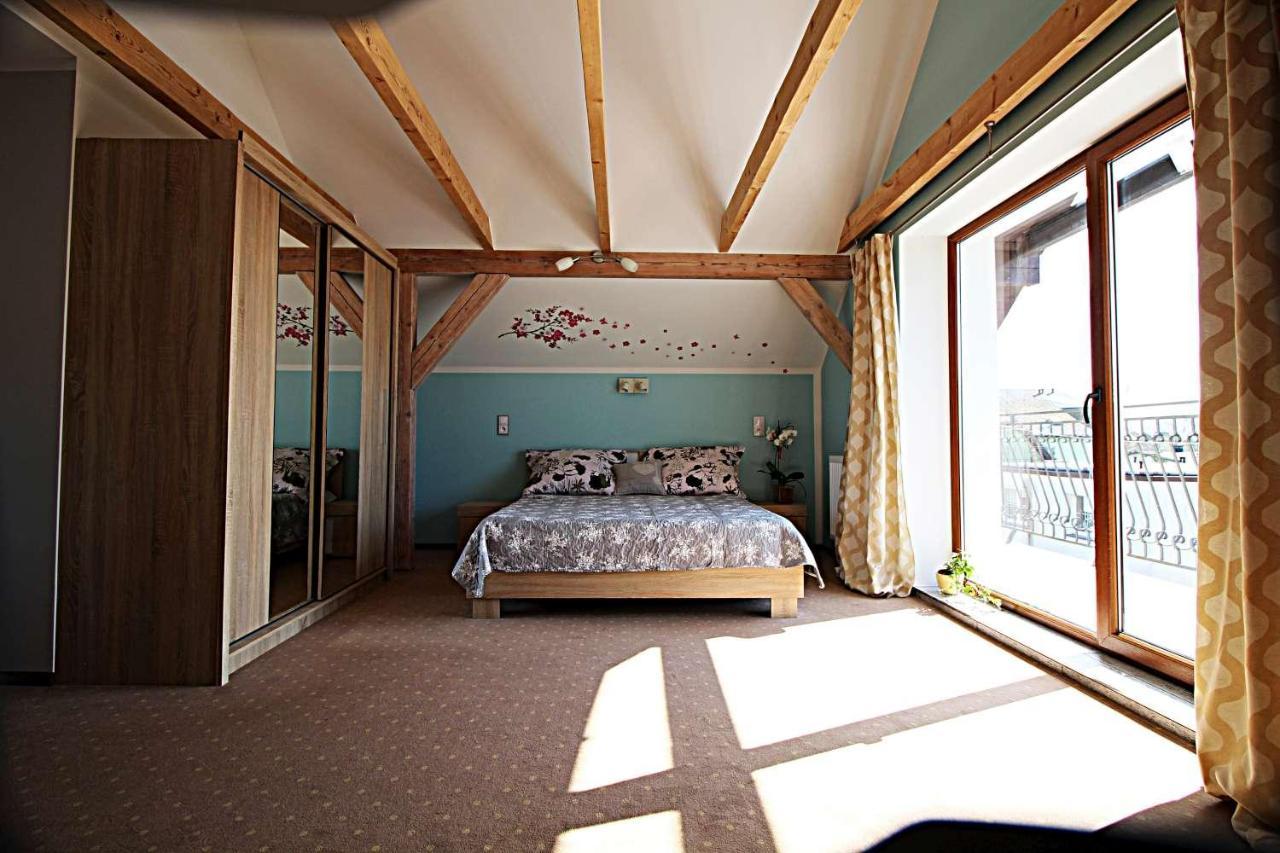 Appartement Renatka Przy Plazy à Unieście Extérieur photo