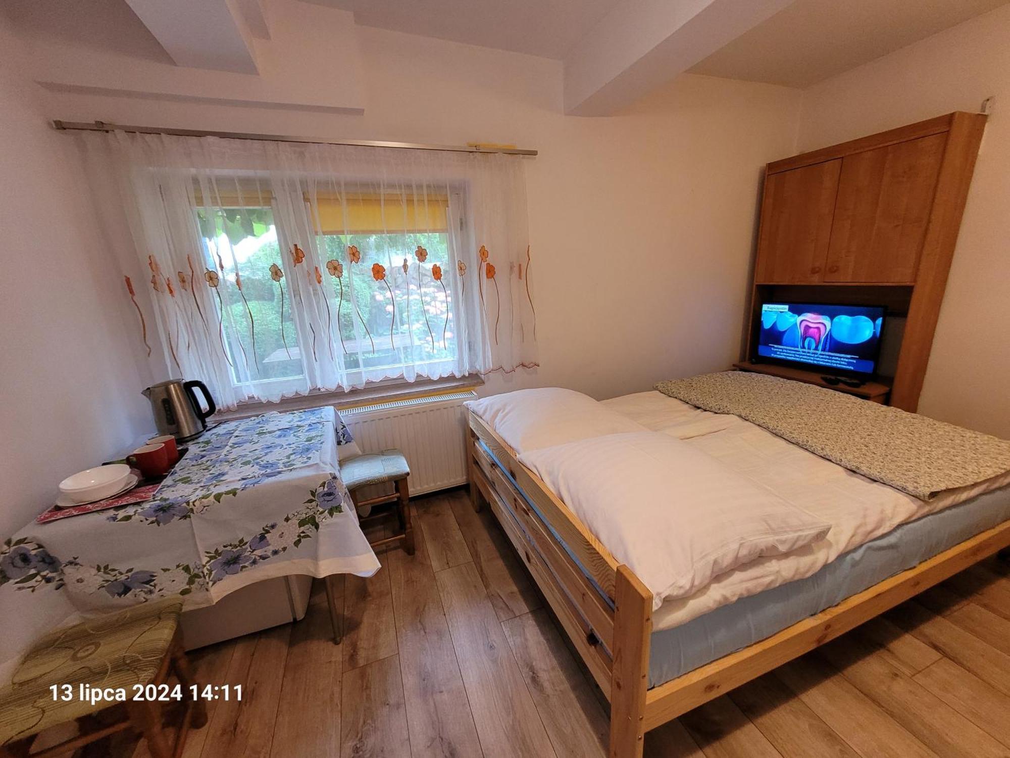 Appartement Renatka Przy Plazy à Unieście Extérieur photo